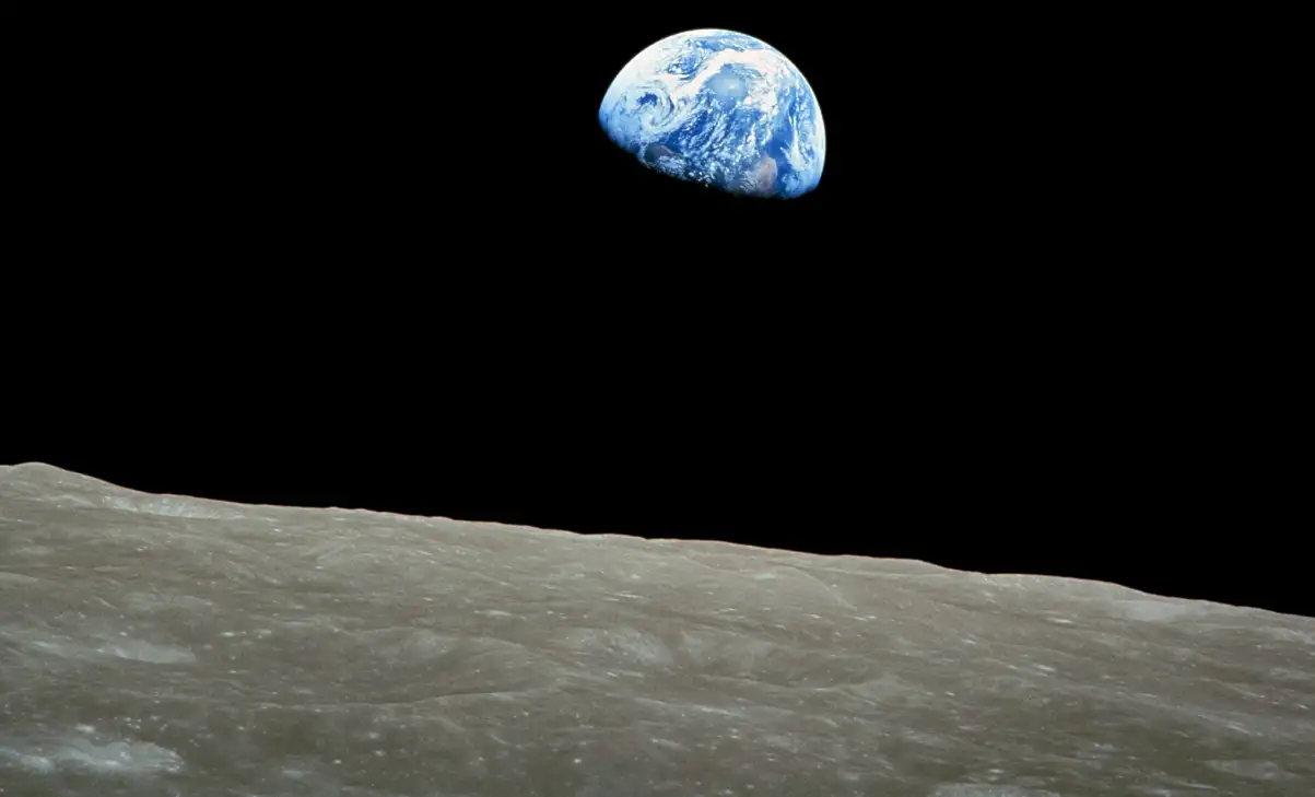 Planeten jorden set fra Apollo 8 kaldet jordstigning